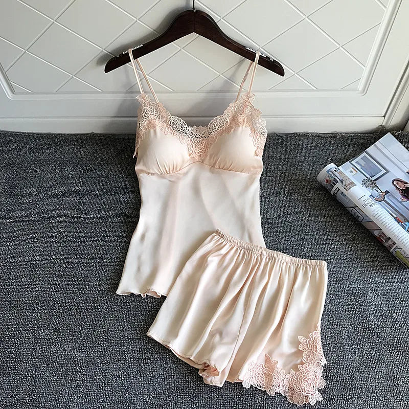 Sleep Lounge Pajama Set Sexy Satin Sleepwear Woman Summer Pyjama Femme Fashion Flower Pajama for Women with Chest Pad
